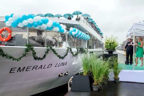 Bautismo del crucero fluvial Emerald Luna en Ámsterdam