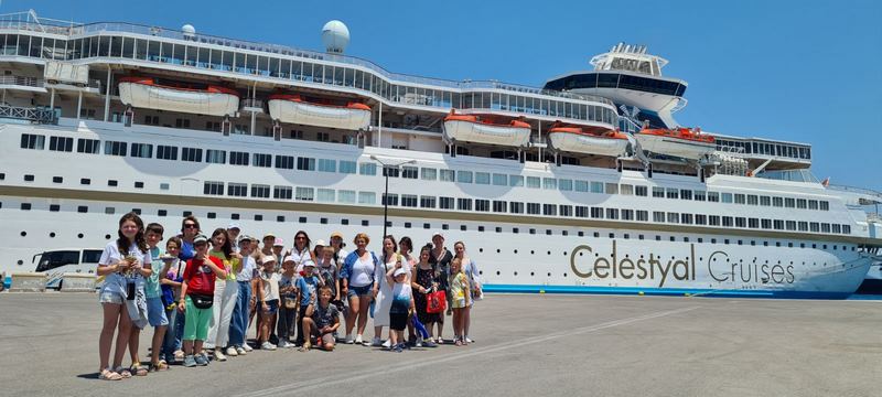 Celestyal Cruises ayuda a niños refugiados de la guerra de Ucrania